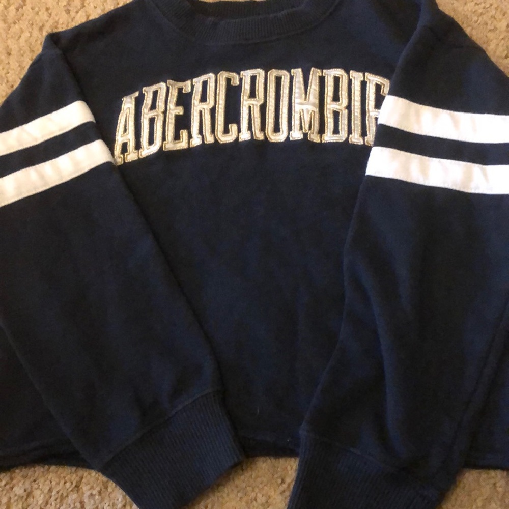 Abercrombie Size 7-8 cropped sweatshirt